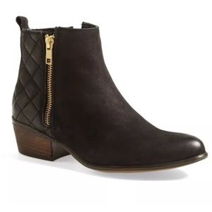 Steve Madden Nyrvana Boots Booties